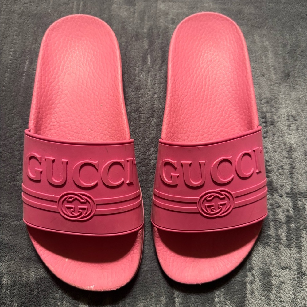 Gucci Vibrant Pink Slide Sandals